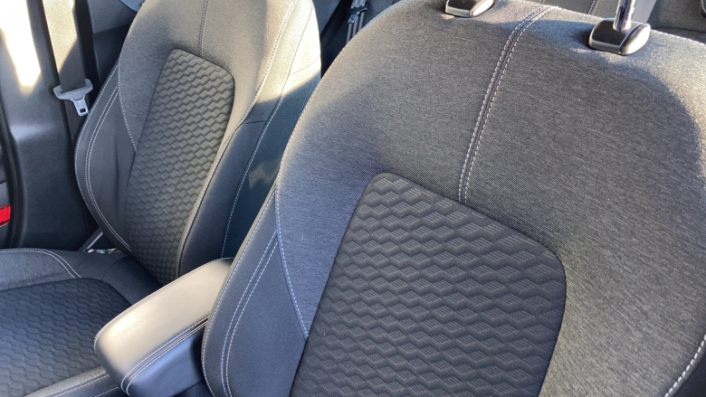 Ford Puma 1.0 EcoBoost Hybrid mHEV Titanium 5dr Petrol Hatchback